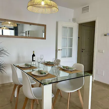 2105-apt 2 Bedrooms, On The Beach, Port View, Pool